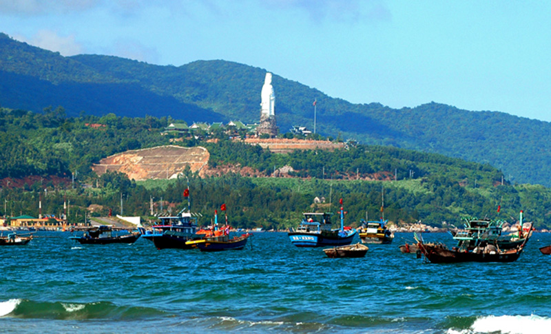 [-]Sơn[-]Trà[-]và[-]bài[-]toán[-]được[-]-[-]mất